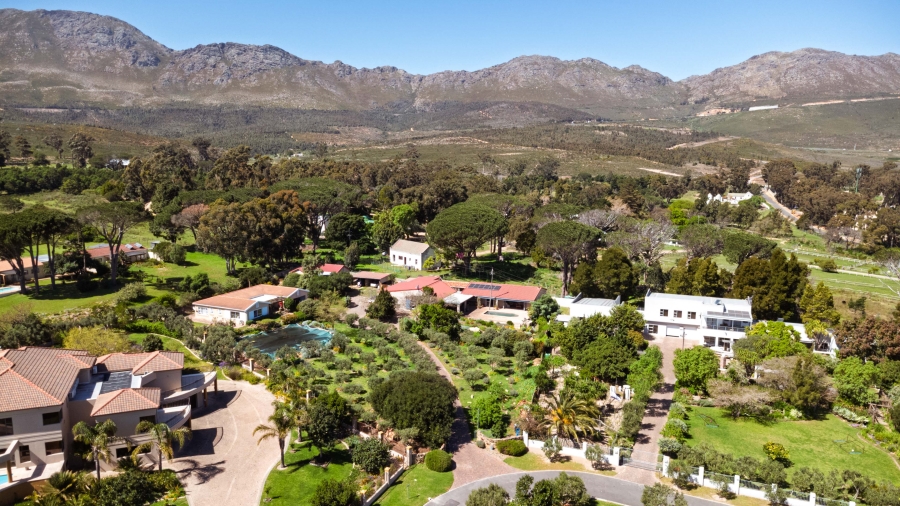 7 Bedroom Property for Sale in Tre Donne Estate Western Cape